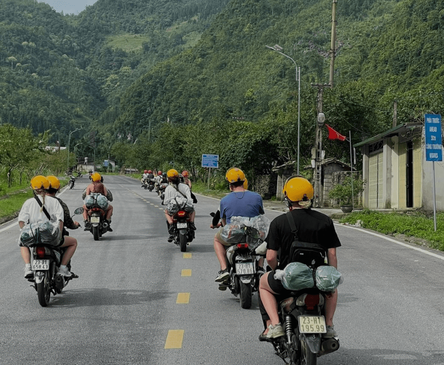 HA GIANG LOOP TOUR